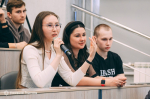 На стыке науки и мечты. Решетнёвцы встретились с легендарным космонавтом Александром Лазуткиным