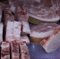 На рынке Ачинска продавали мясо неизвестного происхождения - Комсомольская Правда