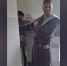В Красноярске мужчина обманул горожан под видом полицейского и грабил прохожих - Комсомольская Правда