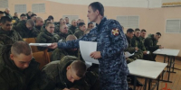 Представители ужурской Росгвардии провели агитацию среди военнослужащих срочной службы - Росгвардия