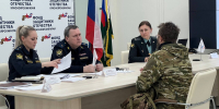 Главный судебный пристав Красноярского края провел личный прием в фонде «Защитники Отечества» - УФССП России