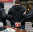 В Новосибирске мужчину будут судить за кражу iPhone из торгового автомата - 1-LINE