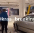 В Красноярске Toyota протаранила стеклянную дверь на парковке ТРЦ «Планета» - ИА Запад24
