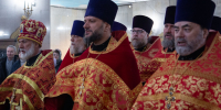 Митрополит Никита совершил Пасхальную вечерню в красноярском храме Рождества Христова - Епархия