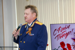 В Красноярске офицеры СК России организовали праздничный концерт для постояльцев пансионата «Солнечный», посвященный Дню Победы