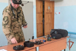В Железногорске военнослужащие Росгвардии рассказали школьникам о мире беспилотных технологий